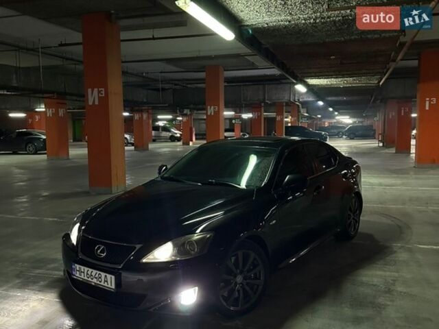 Черный Лексус ИС, объемом двигателя 3 л и пробегом 235 тыс. км за 9100 $, фото 1 на Automoto.ua