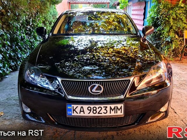 Черный Лексус ИС, объемом двигателя 2.5 л и пробегом 179 тыс. км за 11800 $, фото 1 на Automoto.ua
