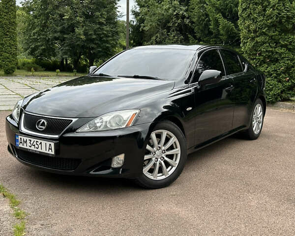 Черный Лексус ИС, объемом двигателя 2.23 л и пробегом 277 тыс. км за 8700 $, фото 1 на Automoto.ua