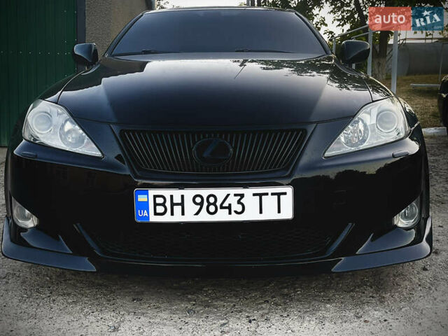 Чорний Лексус ІС, об'ємом двигуна 2.5 л та пробігом 191 тис. км за 9750 $, фото 1 на Automoto.ua