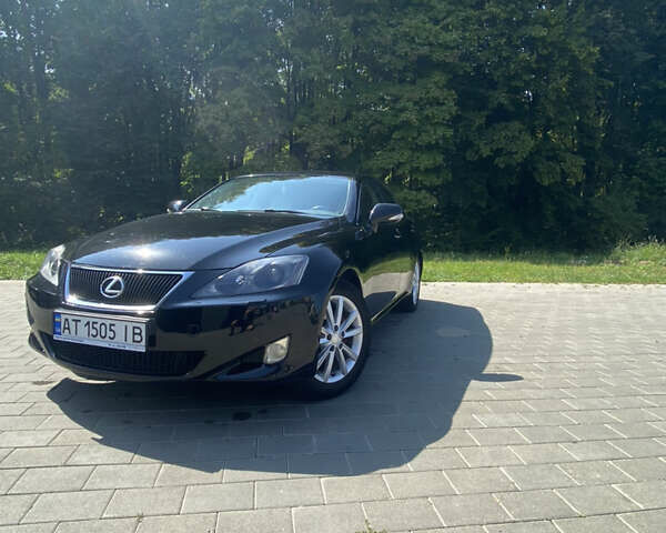 Черный Лексус ИС, объемом двигателя 2.23 л и пробегом 350 тыс. км за 9100 $, фото 1 на Automoto.ua