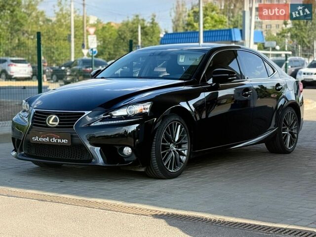 Черный Лексус ИС, объемом двигателя 2.5 л и пробегом 206 тыс. км за 14900 $, фото 1 на Automoto.ua