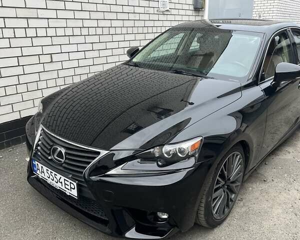Черный Лексус ИС, объемом двигателя 2.5 л и пробегом 240 тыс. км за 16500 $, фото 1 на Automoto.ua