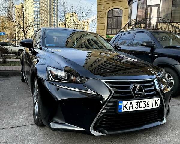 Черный Лексус ИС, объемом двигателя 2 л и пробегом 100 тыс. км за 25052 $, фото 1 на Automoto.ua