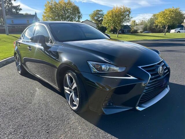 Черный Лексус ИС, объемом двигателя 3.5 л и пробегом 52 тыс. км за 15200 $, фото 1 на Automoto.ua
