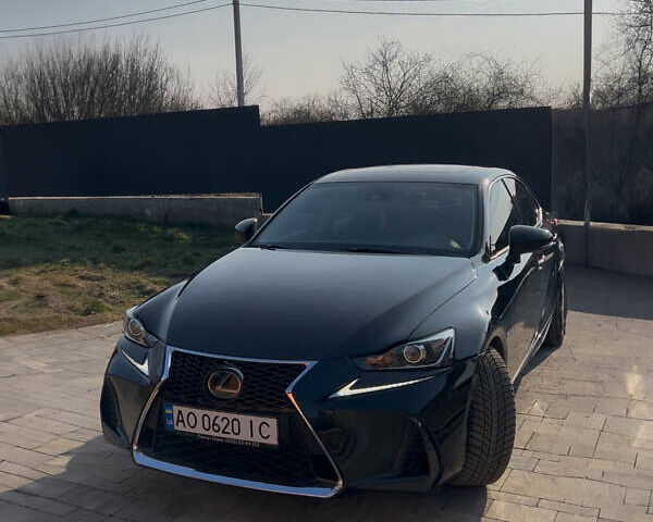Черный Лексус ИС, объемом двигателя 2 л и пробегом 42 тыс. км за 21900 $, фото 1 на Automoto.ua