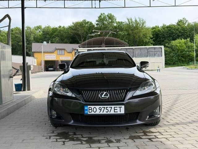 Коричневый Лексус ИС, объемом двигателя 2.23 л и пробегом 273 тыс. км за 8700 $, фото 1 на Automoto.ua