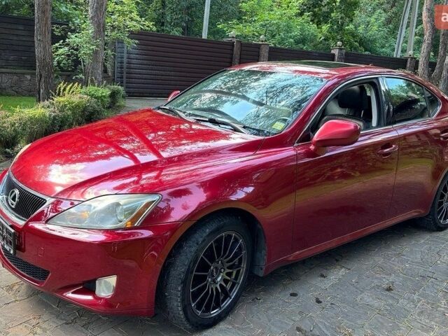 Червоний Лексус ІС, об'ємом двигуна 2.5 л та пробігом 300 тис. км за 8500 $, фото 1 на Automoto.ua