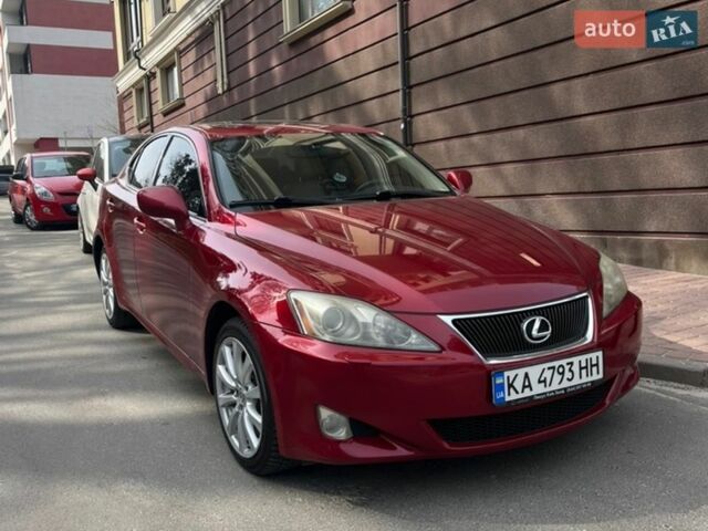 Красный Лексус ИС, объемом двигателя 2.5 л и пробегом 176 тыс. км за 10970 $, фото 1 на Automoto.ua