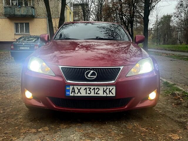 Червоний Лексус ІС, об'ємом двигуна 2.5 л та пробігом 140 тис. км за 10500 $, фото 1 на Automoto.ua