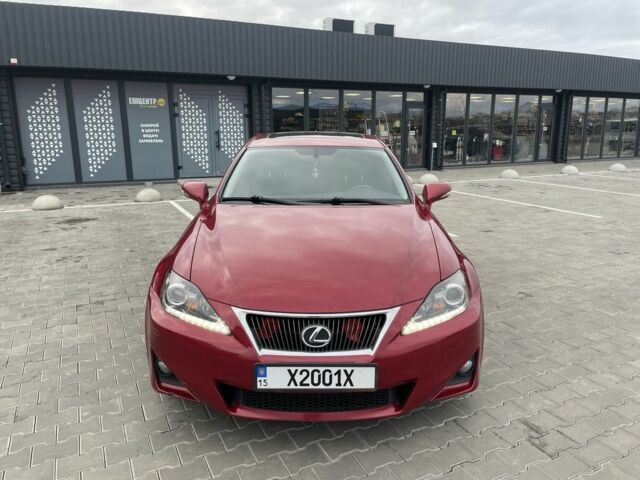 Красный Лексус ИС, объемом двигателя 2.5 л и пробегом 220 тыс. км за 11000 $, фото 1 на Automoto.ua