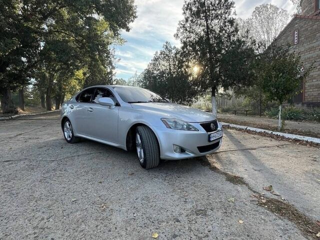 Лексус ІС, об'ємом двигуна 2.23 л та пробігом 373 тис. км за 7500 $, фото 1 на Automoto.ua