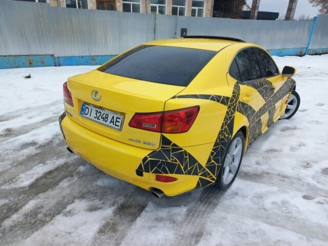 Желтый Лексус ИС, объемом двигателя 0 л и пробегом 175 тыс. км за 6500 $, фото 1 на Automoto.ua