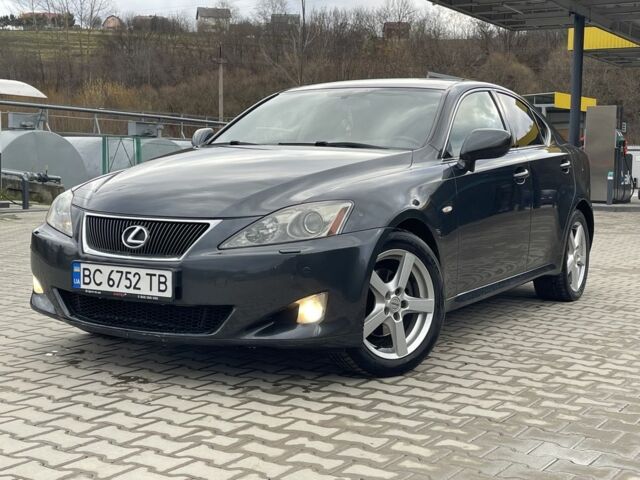 Серый Лексус ИС, объемом двигателя 2.2 л и пробегом 307 тыс. км за 7000 $, фото 1 на Automoto.ua