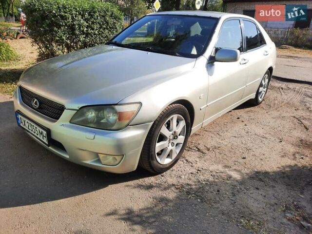 Серый Лексус ИС, объемом двигателя 1.99 л и пробегом 345 тыс. км за 4900 $, фото 1 на Automoto.ua