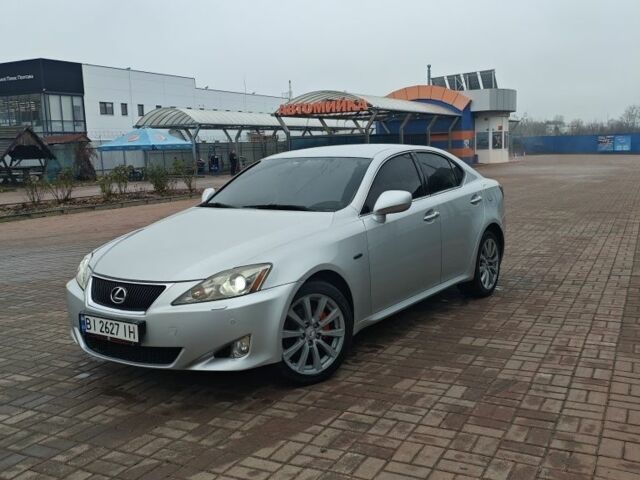 Серый Лексус ИС, объемом двигателя 2.2 л и пробегом 366 тыс. км за 6500 $, фото 1 на Automoto.ua