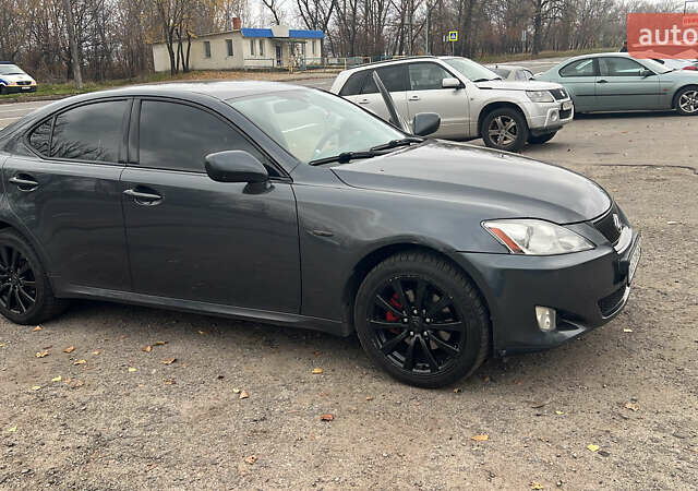 Сірий Лексус ІС, об'ємом двигуна 2.23 л та пробігом 240 тис. км за 6400 $, фото 1 на Automoto.ua