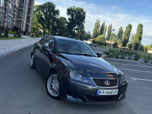 Сірий Лексус ІС, об'ємом двигуна 2.5 л та пробігом 287 тис. км за 7600 $, фото 1 на Automoto.ua