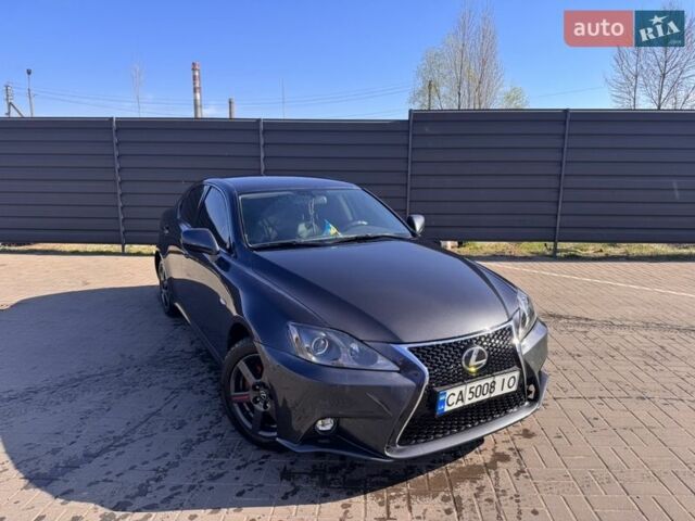 Серый Лексус ИС, объемом двигателя 2.23 л и пробегом 280 тыс. км за 9200 $, фото 1 на Automoto.ua