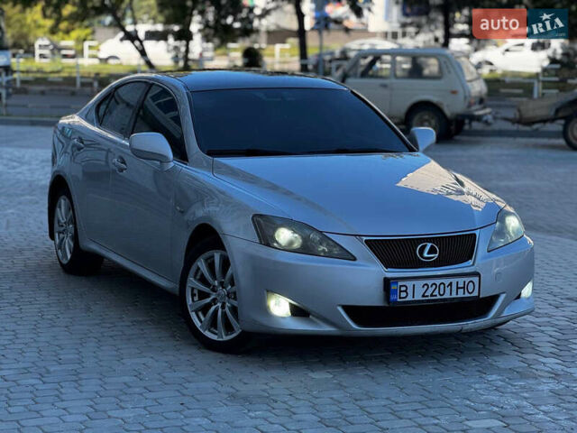 Серый Лексус ИС, объемом двигателя 2.23 л и пробегом 370 тыс. км за 5900 $, фото 1 на Automoto.ua
