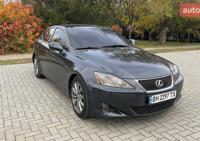 Сірий Лексус ІС, об'ємом двигуна 2.5 л та пробігом 199 тис. км за 8700 $, фото 1 на Automoto.ua
