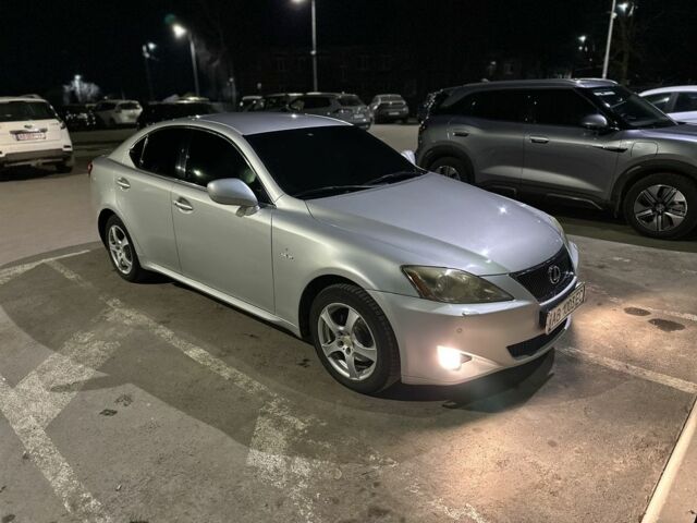 Сірий Лексус ІС, об'ємом двигуна 2.2 л та пробігом 230 тис. км за 7700 $, фото 1 на Automoto.ua