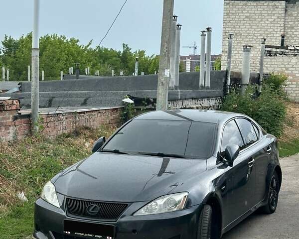 Сірий Лексус ІС, об'ємом двигуна 2.2 л та пробігом 385 тис. км за 6900 $, фото 1 на Automoto.ua