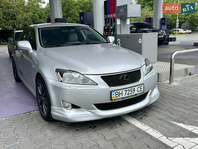 Сірий Лексус ІС, об'ємом двигуна 3 л та пробігом 220 тис. км за 7999 $, фото 1 на Automoto.ua