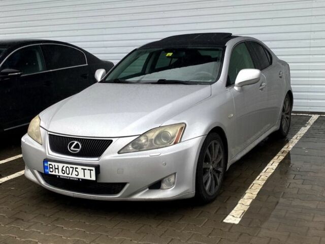 Сірий Лексус ІС, об'ємом двигуна 3 л та пробігом 293 тис. км за 7900 $, фото 1 на Automoto.ua