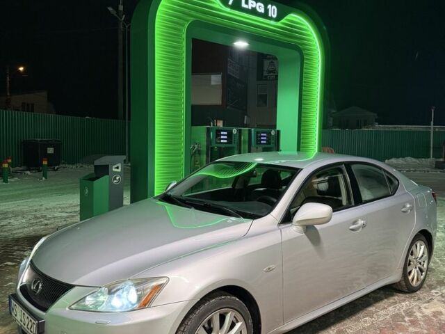 Серый Лексус ИС, объемом двигателя 2.2 л и пробегом 314 тыс. км за 4790 $, фото 1 на Automoto.ua