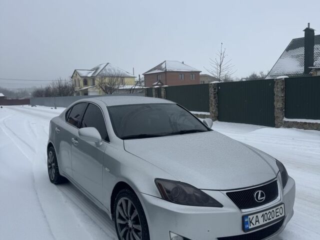 Сірий Лексус ІС, об'ємом двигуна 2.2 л та пробігом 370 тис. км за 7100 $, фото 1 на Automoto.ua