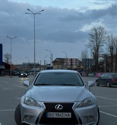 Сірий Лексус ІС, об'ємом двигуна 2.23 л та пробігом 345 тис. км за 7500 $, фото 1 на Automoto.ua