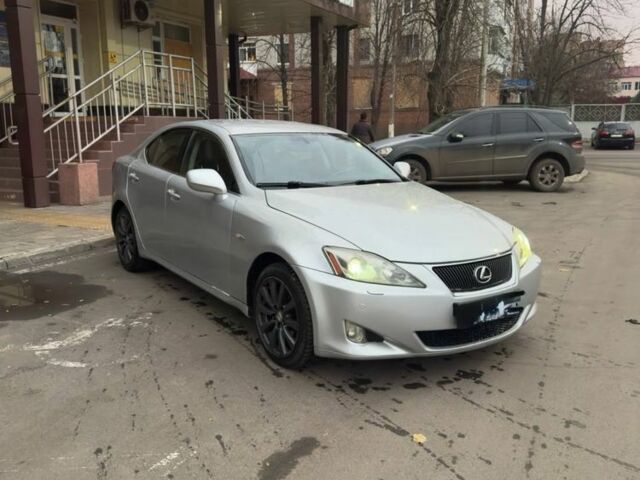 Серый Лексус ИС, объемом двигателя 2.2 л и пробегом 350 тыс. км за 4900 $, фото 1 на Automoto.ua