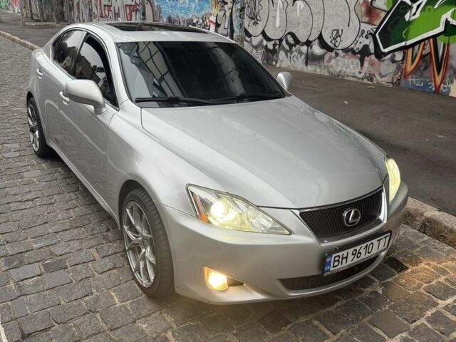 Сірий Лексус ІС, об'ємом двигуна 0 л та пробігом 220 тис. км за 9300 $, фото 1 на Automoto.ua