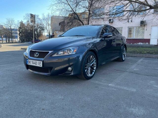 Сірий Лексус ІС, об'ємом двигуна 2.5 л та пробігом 251 тис. км за 12000 $, фото 1 на Automoto.ua