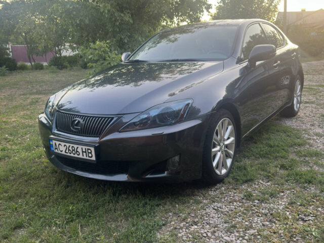Сірий Лексус ІС, об'ємом двигуна 2.23 л та пробігом 167 тис. км за 10500 $, фото 1 на Automoto.ua