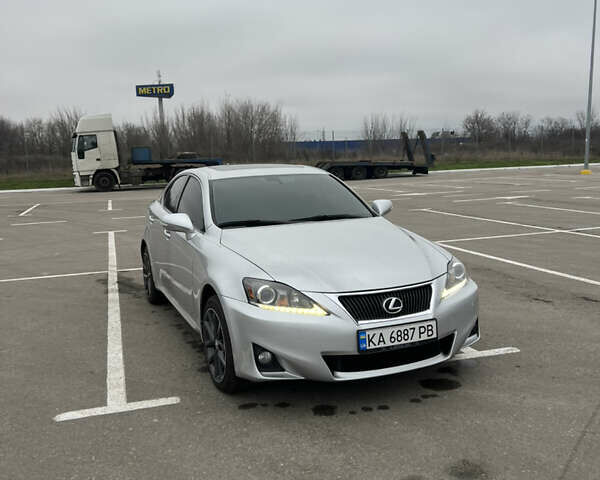 Сірий Лексус ІС, об'ємом двигуна 2.5 л та пробігом 192 тис. км за 11999 $, фото 1 на Automoto.ua