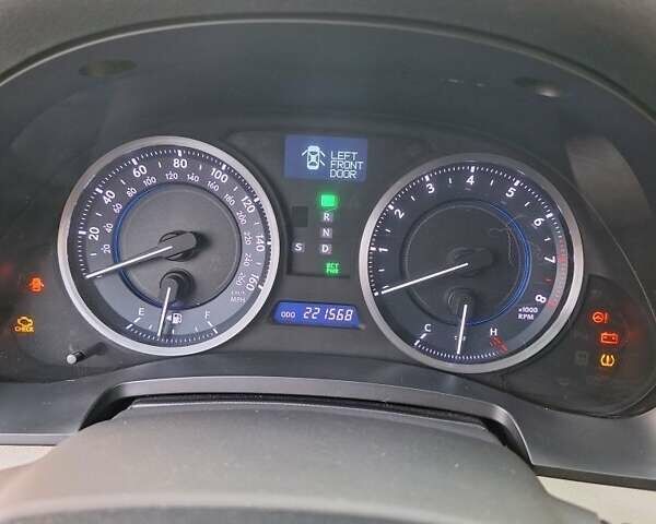 Серый Лексус ИС, объемом двигателя 2.5 л и пробегом 220 тыс. км за 11500 $, фото 1 на Automoto.ua