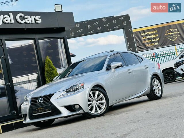 Серый Лексус ИС, объемом двигателя 2.5 л и пробегом 182 тыс. км за 15900 $, фото 1 на Automoto.ua