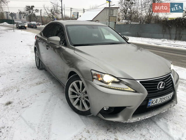 Серый Лексус ИС, объемом двигателя 2.49 л и пробегом 167 тыс. км за 15700 $, фото 1 на Automoto.ua