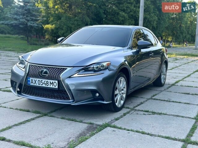 Сірий Лексус ІС, об'ємом двигуна 2.5 л та пробігом 183 тис. км за 14500 $, фото 1 на Automoto.ua