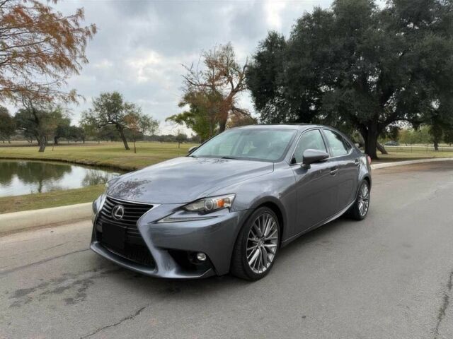 Сірий Лексус ІС, об'ємом двигуна 2.5 л та пробігом 75 тис. км за 4600 $, фото 1 на Automoto.ua