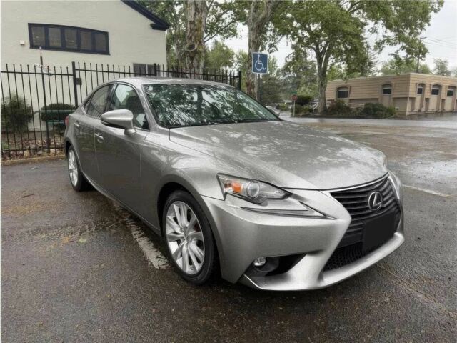Серый Лексус ИС, объемом двигателя 2.5 л и пробегом 71 тыс. км за 4600 $, фото 1 на Automoto.ua