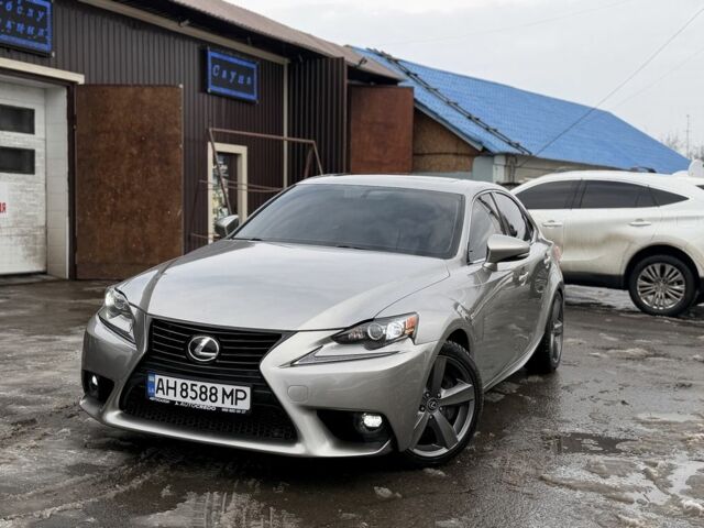 Серый Лексус ИС, объемом двигателя 3.5 л и пробегом 150 тыс. км за 16999 $, фото 1 на Automoto.ua