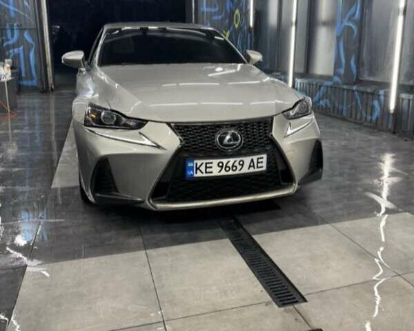 Сірий Лексус ІС, об'ємом двигуна 2 л та пробігом 145 тис. км за 21200 $, фото 1 на Automoto.ua
