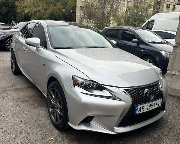 Сірий Лексус ІС, об'ємом двигуна 2 л та пробігом 108 тис. км за 14900 $, фото 1 на Automoto.ua