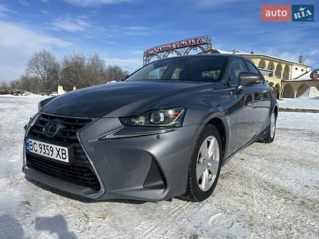 Серый Лексус ИС, объемом двигателя 2.5 л и пробегом 165 тыс. км за 19500 $, фото 1 на Automoto.ua