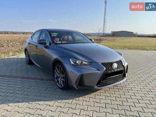 Серый Лексус ИС, объемом двигателя 3.5 л и пробегом 70 тыс. км за 19000 $, фото 1 на Automoto.ua