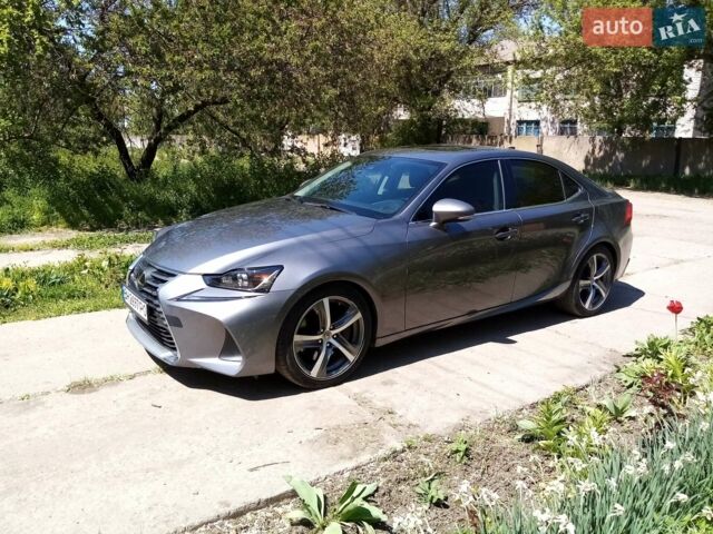 Сірий Лексус ІС, об'ємом двигуна 2 л та пробігом 74 тис. км за 20500 $, фото 1 на Automoto.ua