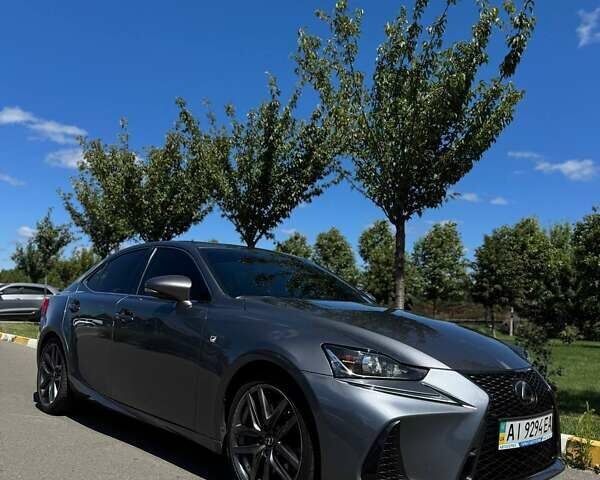 Серый Лексус ИС, объемом двигателя 2 л и пробегом 95 тыс. км за 24300 $, фото 1 на Automoto.ua
